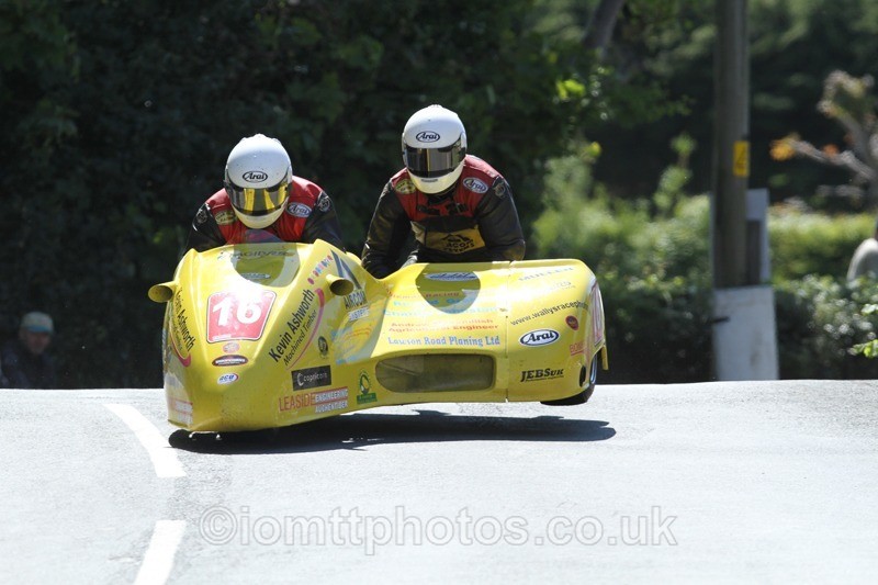 IMG_2361 - Sidecar Race 2 - TT 2013