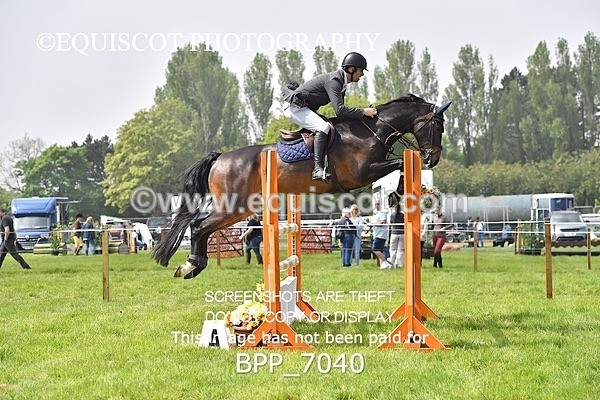 BPP_7040 - CLASS 3 RHS Fox Champ Qual (1.20m)