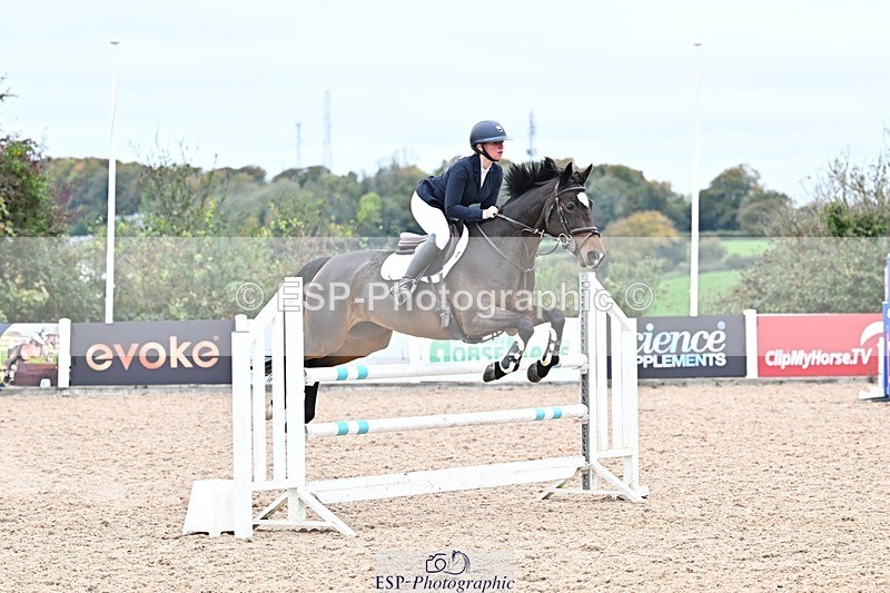 251015-132043-00545 - Cls 4 Newcomers and 1.10m Open