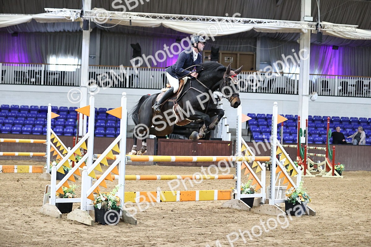 SBM_001562 - Class 4 - Senior Newcomers - 1.10m Open