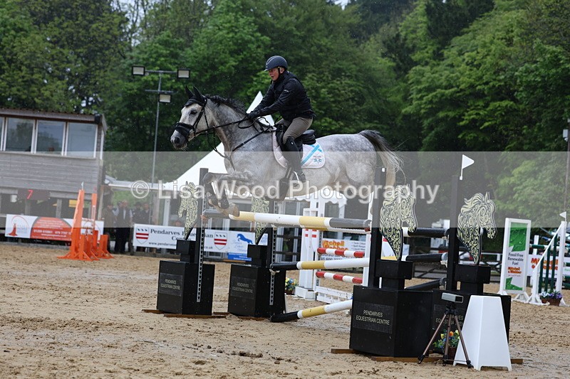 3E7A7584 - Class 9: Senior 1.30m open
