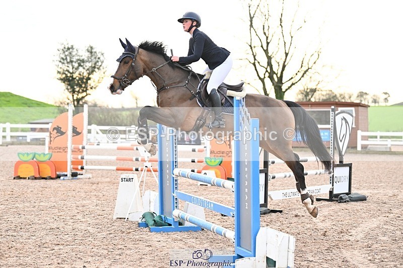 241206-094139-00055 - Cls 2 British Novice and 90cm Open