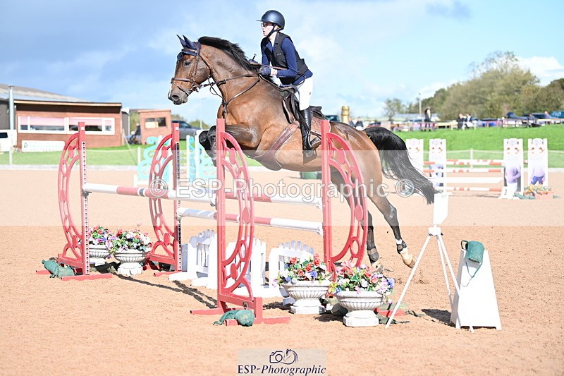 231014A-115032-04506 - Cls 18 Newcomers & 1.10m Open