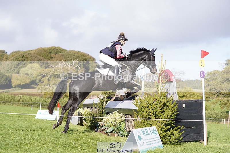 241025-103304-06131 - 002-Ellie.Fredericks-BRITANNIA'S.OLIVE