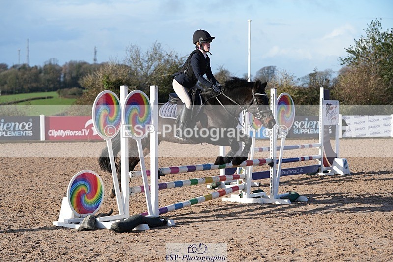 251129-114034-00338 - 70cm