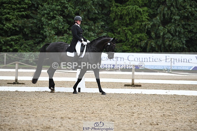 240720-152419-05960 - 260-Louise_Berry-Woodcroft_Daisy_Duke