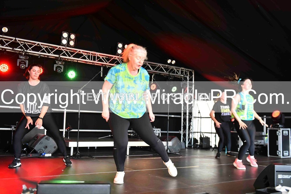 SH4_0346 - Zumba with Sara Ann.