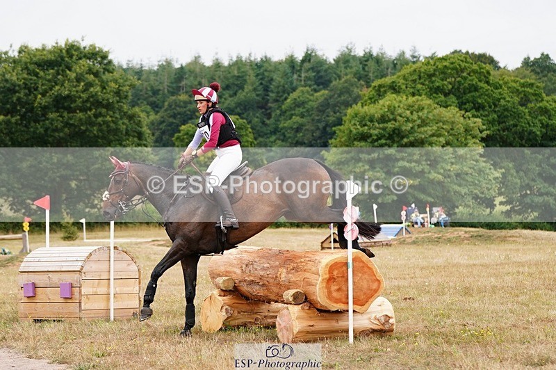 250803A-130250-13190 - M-570-Lizette.Jackman-MURPHYS.GAUNTLET