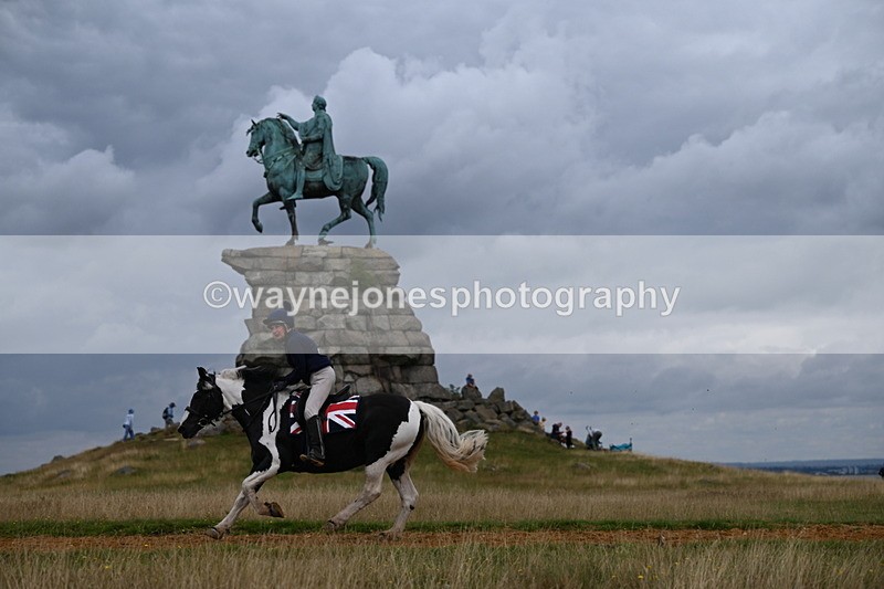 DSC_5040 - Time at Statue 11:10 to 11:42