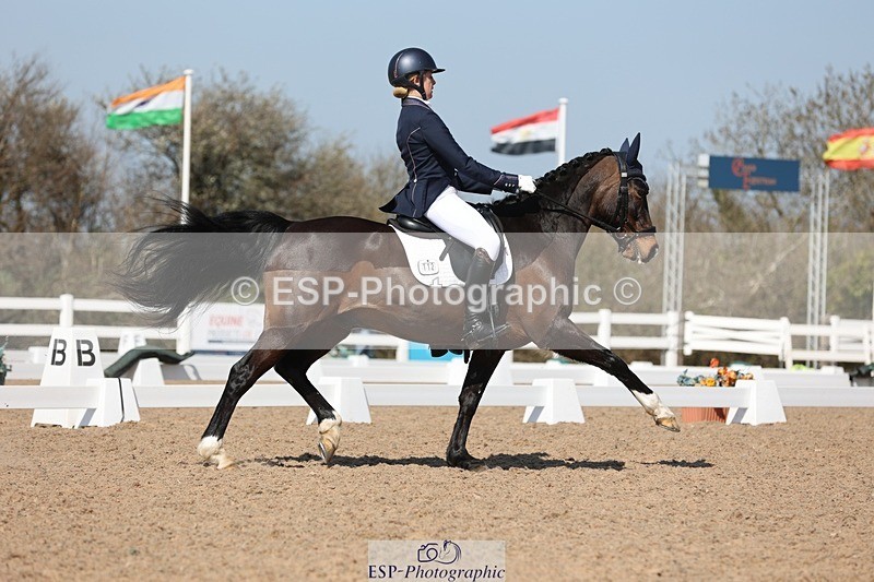 250405-120535-10322 - 112-Ella.Fraser-Brouwershavenss.Viceroy