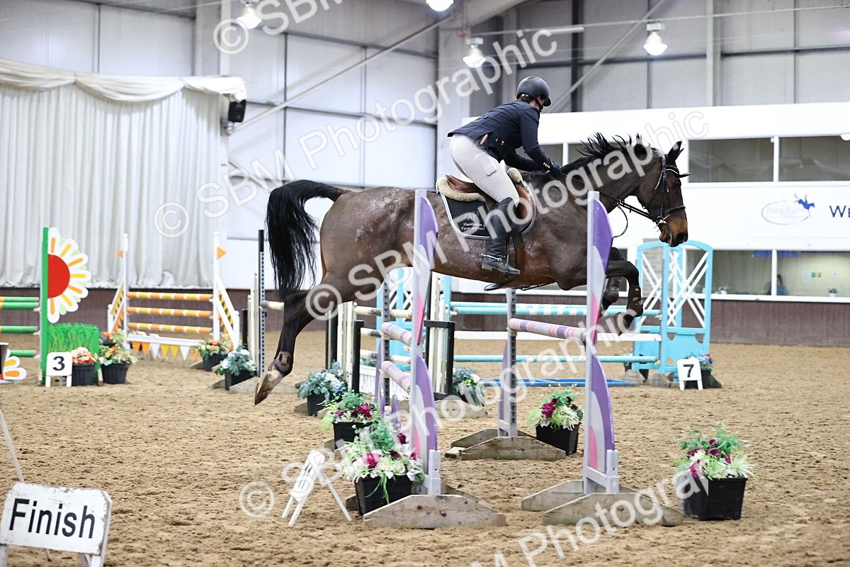 SBM_001572 - Class 4 - Senior Newcomers - 1.10m Open