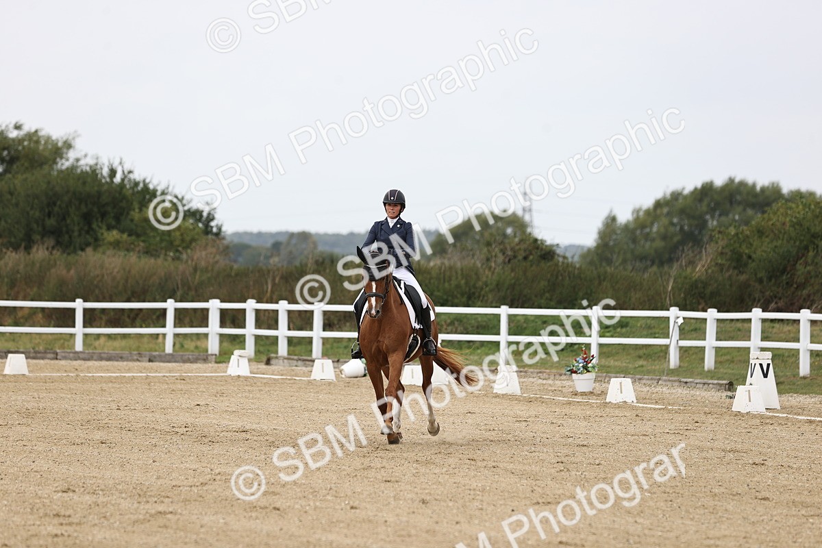 SBM_017428 - Class 14 - Novice 23 - 13.52-14.55