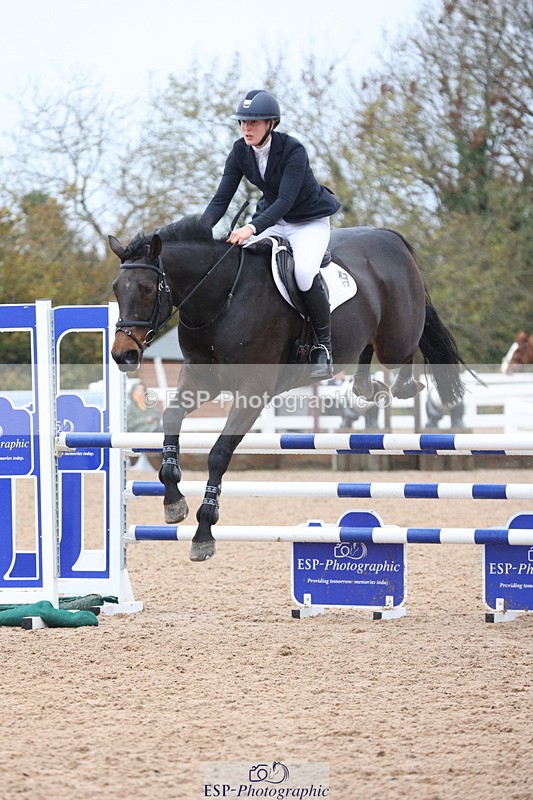 231112A-125349-04249 - Cls 19 Snr 1.05m Open