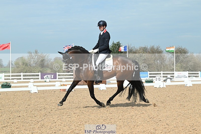 250403-103929-01519 - 048-Angus.Corrie-Deane-Maigret.VD.Watermolen