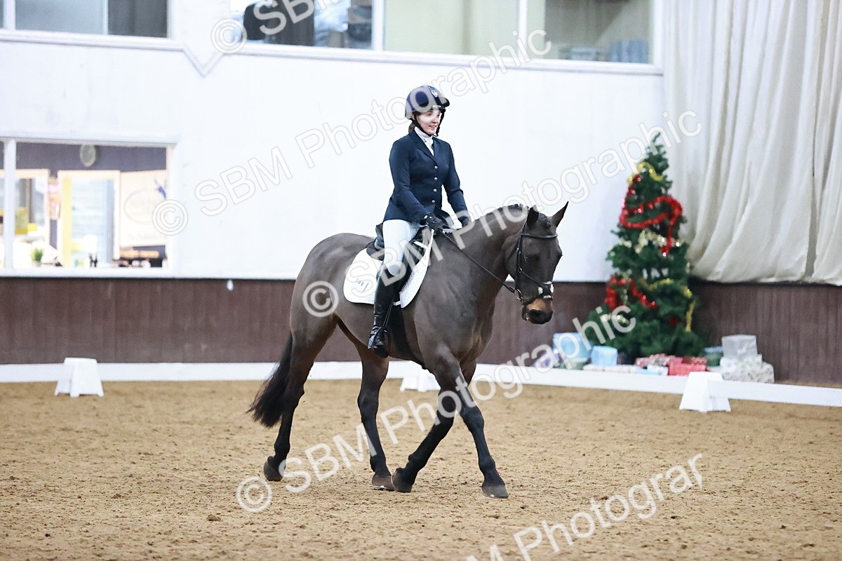 SBM_001723 - Class 9 - Novice 4