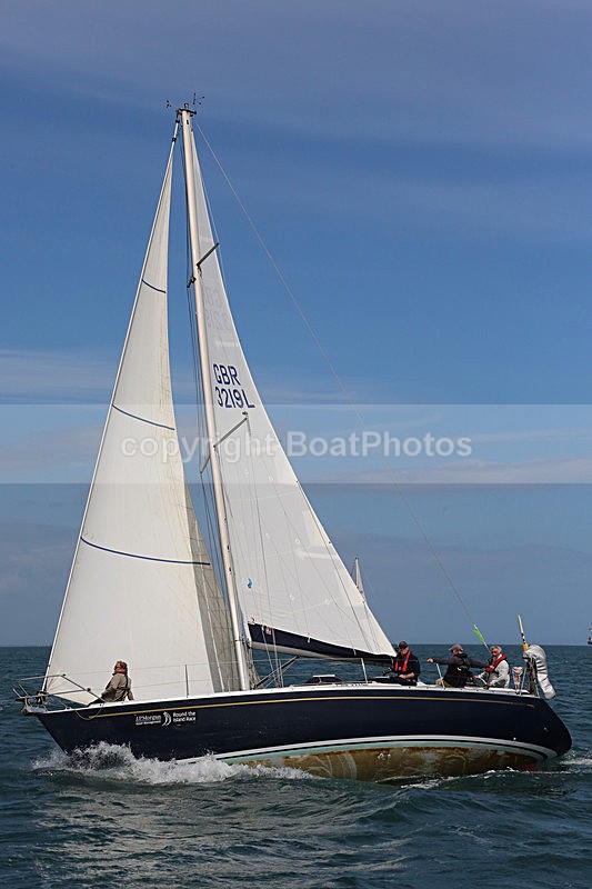 150627 GBR 3219L WT7A0158_E - ROUND THE ISLAND RACE - SATURDAY 27th JUNE 2015