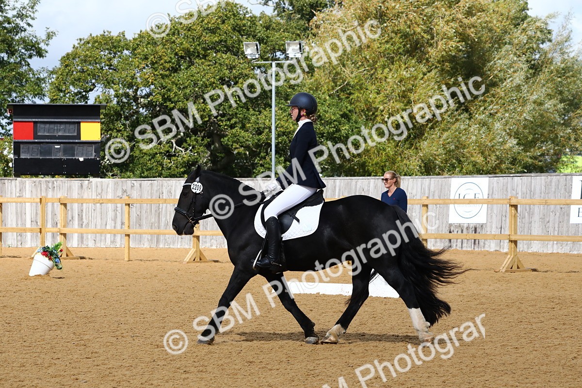 SBM_20832 - D5 - Small Tour Championshop Intro 2