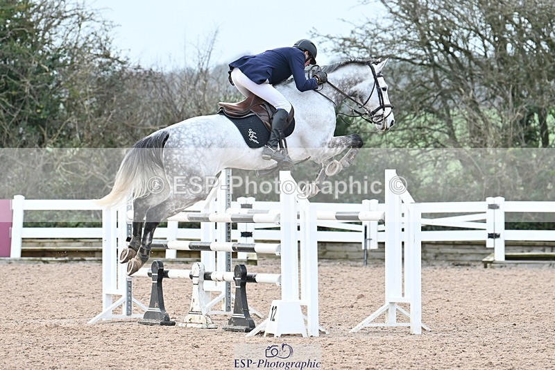 231208A-135532-01043 - Cls 6 Foxhunter & 1.20m Open