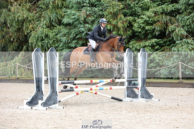 250829A-121038-01578 - Cls 7 British Novice and 90cm