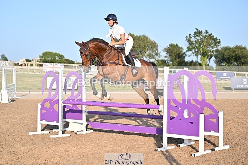 250812-190302-00524 - 1m and 1.10m