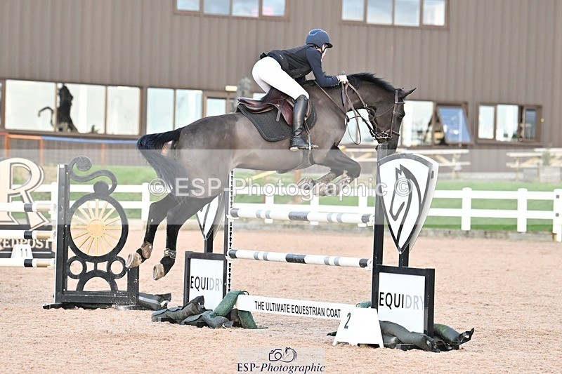 241208-141414-01902 - Cls 22 Foxhunter and 1.20m Open