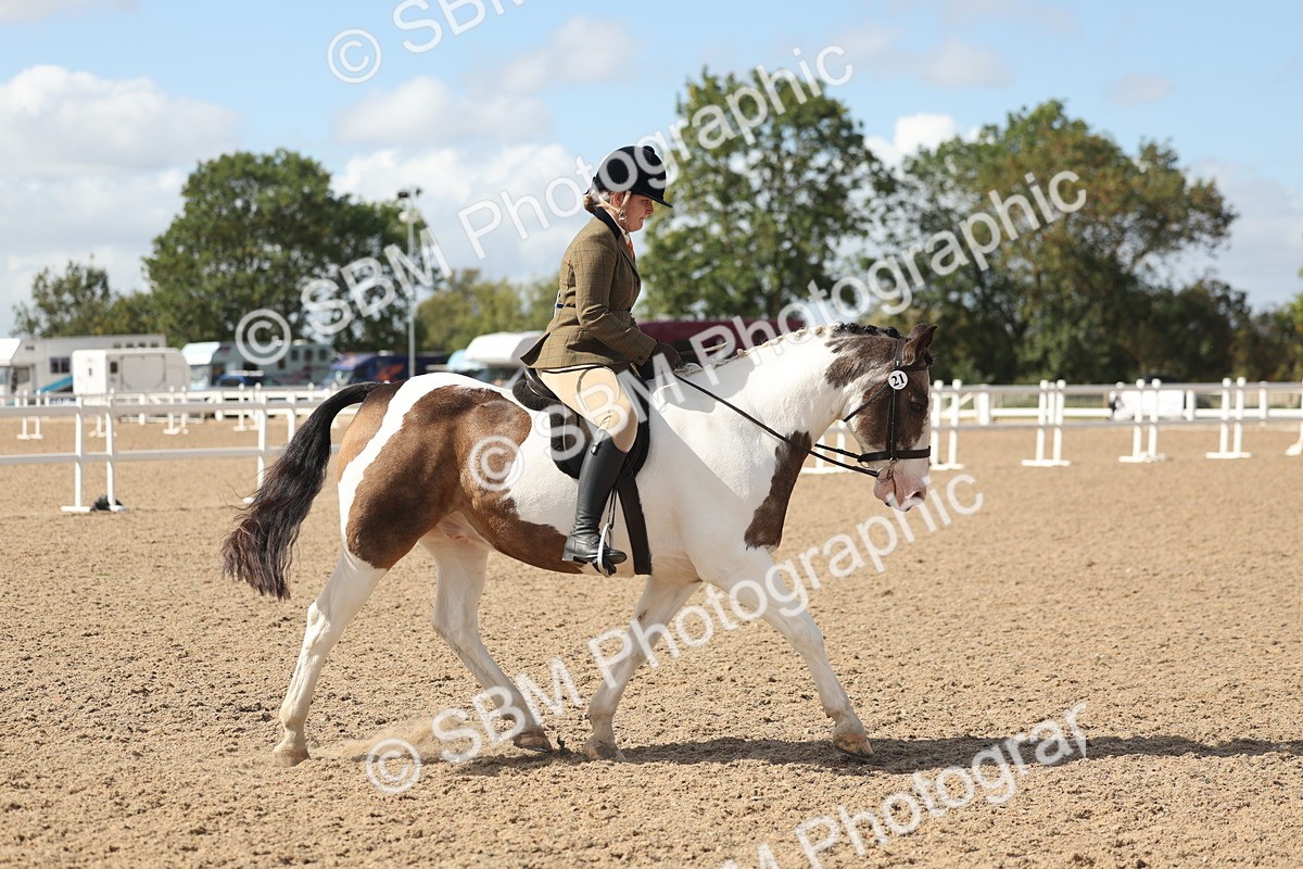 SBM_23251 - Class 807 - young Rider 11 to 16 Years