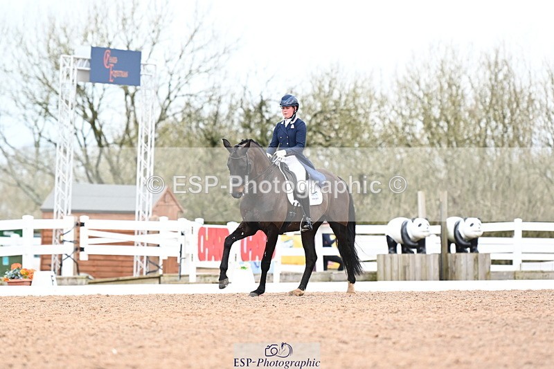 240218A-122816-07140 - 160-Abbie.Newbury-Seagry.Firstamour