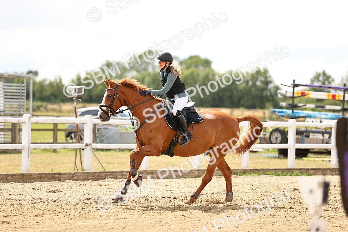 SBM_027002 - Class 13 - Senior Newcomers - 1.10m