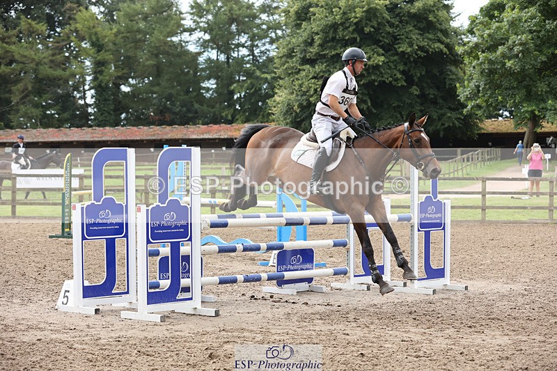 240804-110604-11478 - 360-Rupert_Batting-SULA_SYMPHONY