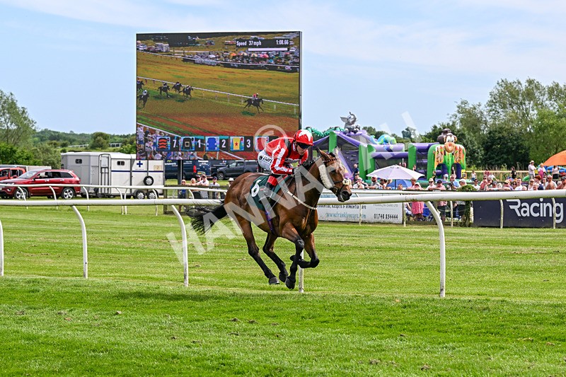 300526-Race 5-Holbache-0685 - Race 5 16.12pm Ann Whitehouse Memorial Veterans' Handicap
