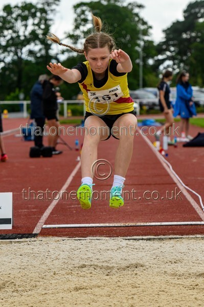 ComMast25-911703 - Field Female Set Two