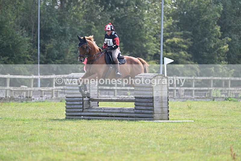 WJ7_7604 - 60cm XC Time 13:54 to 14:20