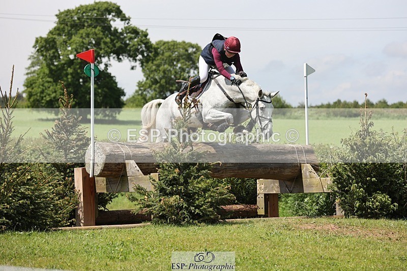 240525-134656-14493 - 156-JAG_WOMANIZER_LADY-Beatrice_Montgomerie