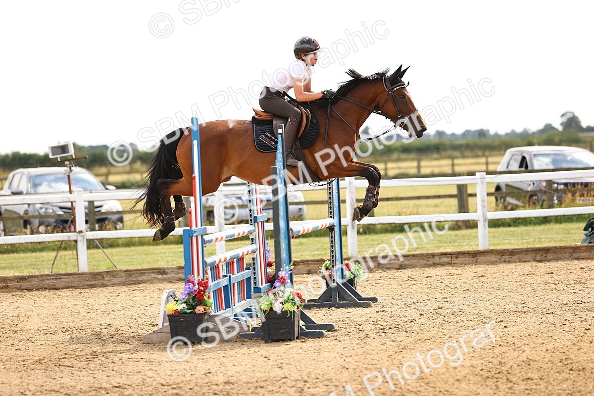 SBM_002331 - Class 18 - Ariat Senior British Novice- 90cm Open