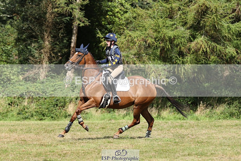 240825X-112918-32270 - 70cm XC 11.00 to 12.00