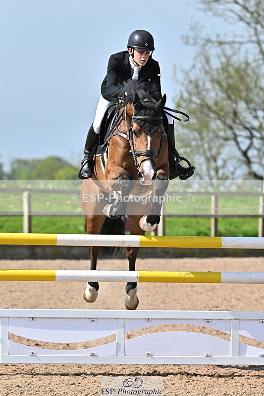 240509A-101750-00824 - Cls 8 Foxhunter