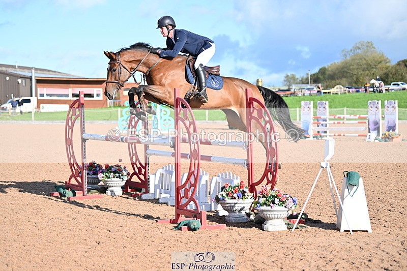 231014A-102625-04091 - Cls 18 Newcomers & 1.10m Open