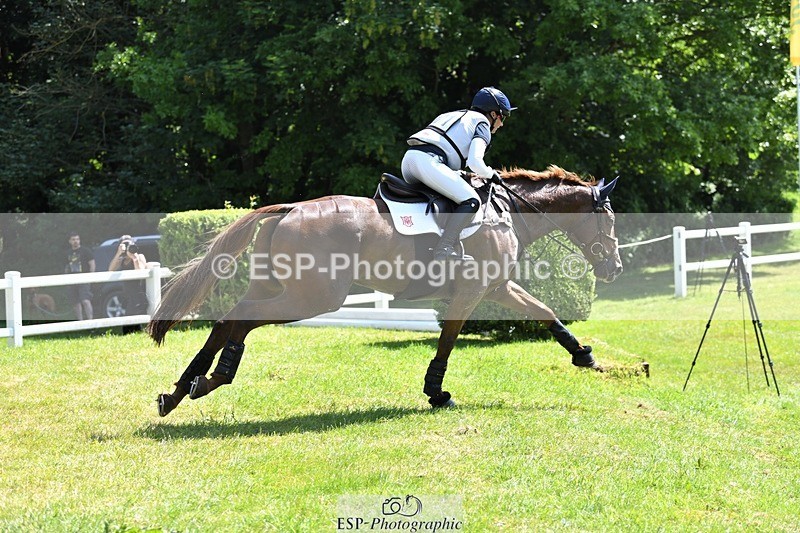 230528-105548-16398 - 401-BLING-Laura_Collett-XC