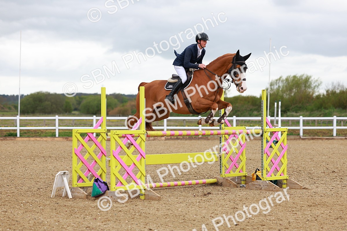 SBM_002643 - Class 11 - Senior Foxhunter - 1.20m