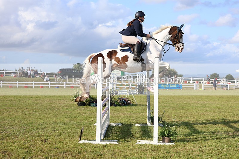 3E7A4587 - Class C1: Showjumping Senior Newcomers/1.10m open