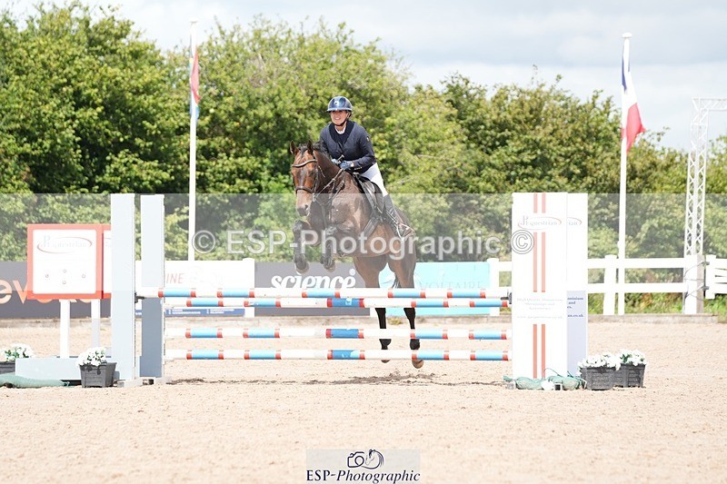 250731-120045-01577 - Cls 09  95cm Nat Am Qual
