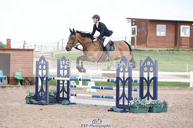 250508-172112-04358 - Cls 12 Snr Newcomers