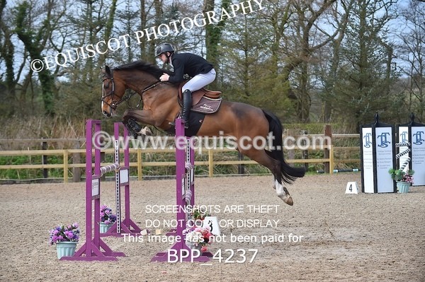 BPP_4237 - CLASS 10 RHS Foxhunter Championship Qualifier