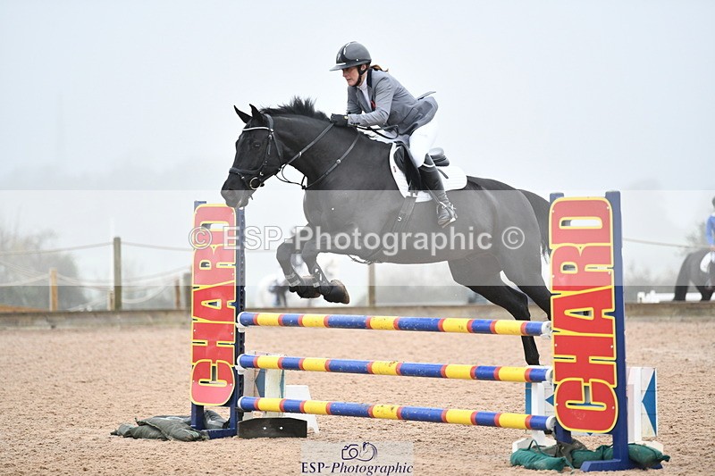 241102A-113418-04330 - SAT Cls 9 British Novice and 90cm Open