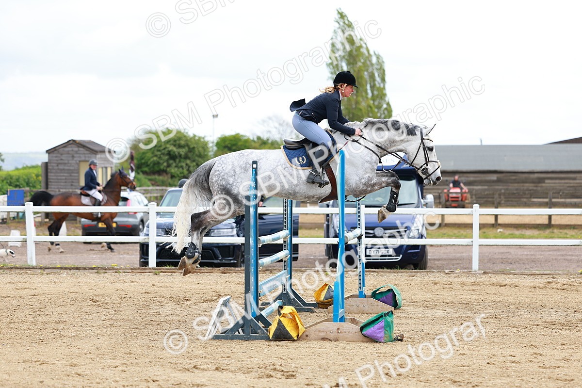 SBM_002540 - Class 10 - Senior Newcomers - 1.10m