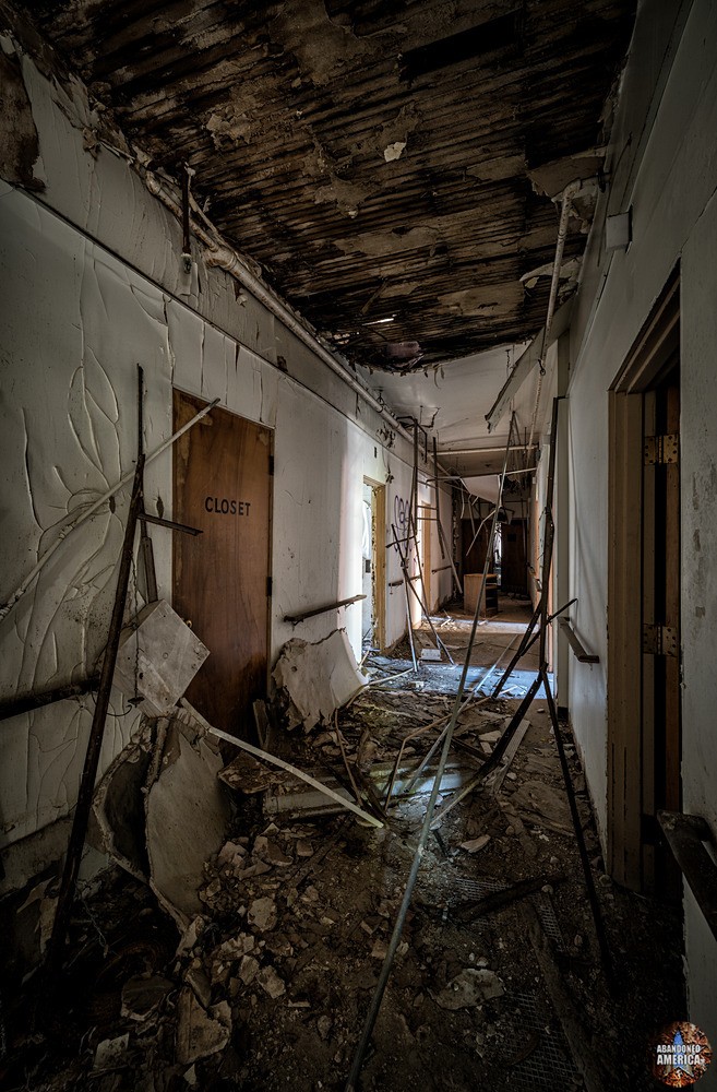 Ladies G.A.R. Home (Swissvale, PA) | Second Floor Hallway - The Ladies' G.A.R. Nursing Home