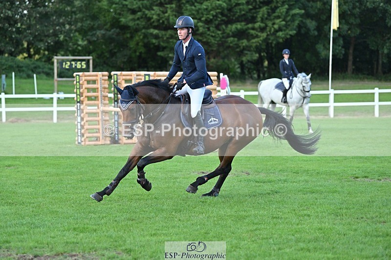 230909-185458-08186 - Cls 14 Snr 1m Derby
