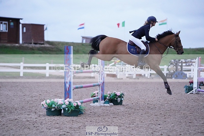 250628-205924-08692 - Cls 26 Pony Foxhunter & 1.10m Open