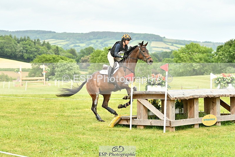 250524A-165240-14852 - C-275-Kat.Raybould-ROYAL.CATCH