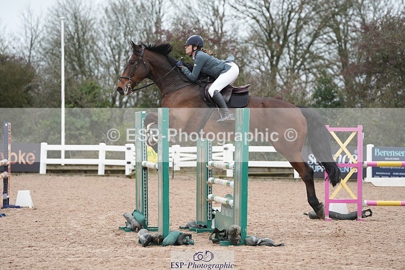 251109-112427-03548 - Cls 20 Newcomers and 1.10m Open